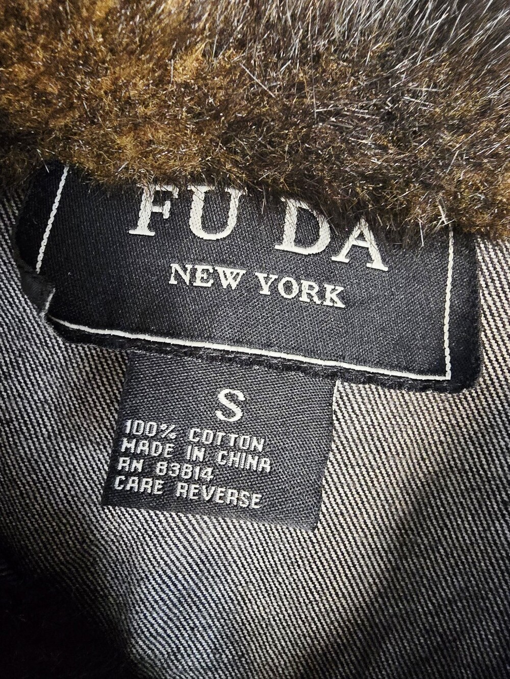 Fuda New York Faux Fur Trim Denim Jacket Y2K Dark Wash Glam Vintage Mob Wife - Picture 13 of 13